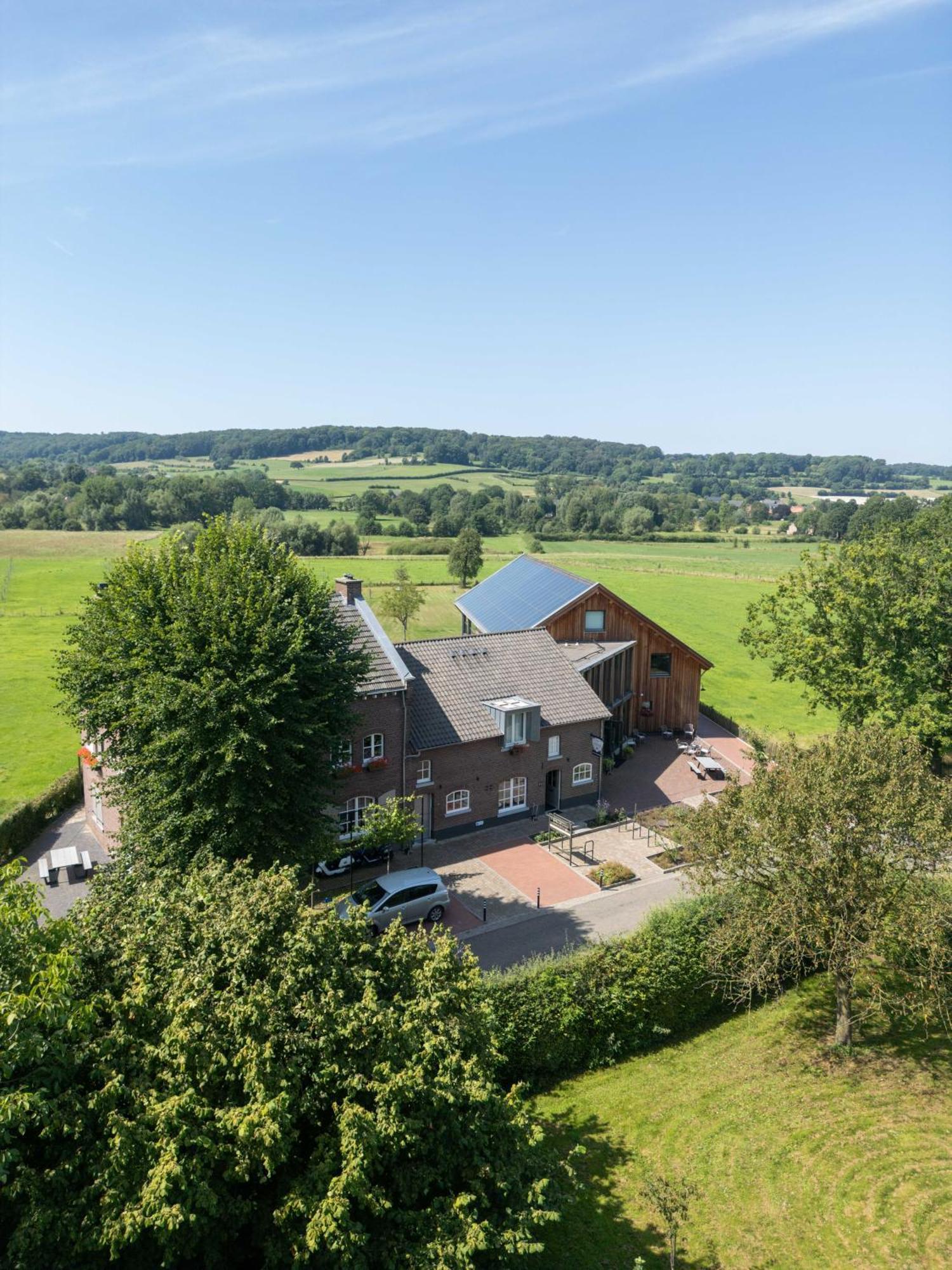 Hof Kleeberg Hotel *